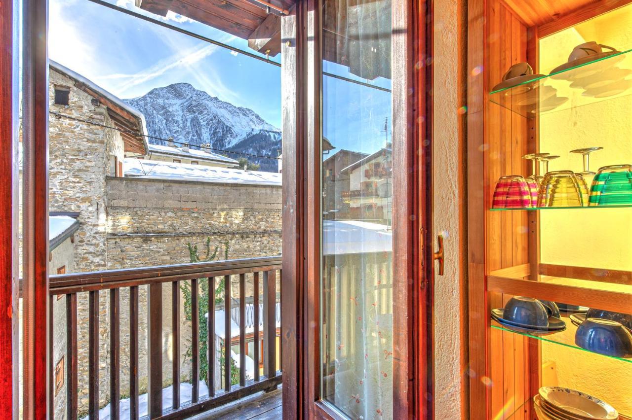 Appartamento Claire - Relax Con Splendida Vista - Cour 0081 Courmayeur Exterior foto